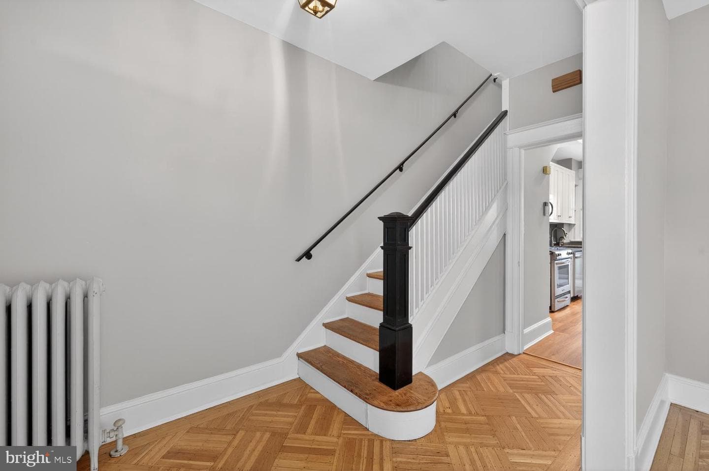 318 Varnum Street NW photo 3