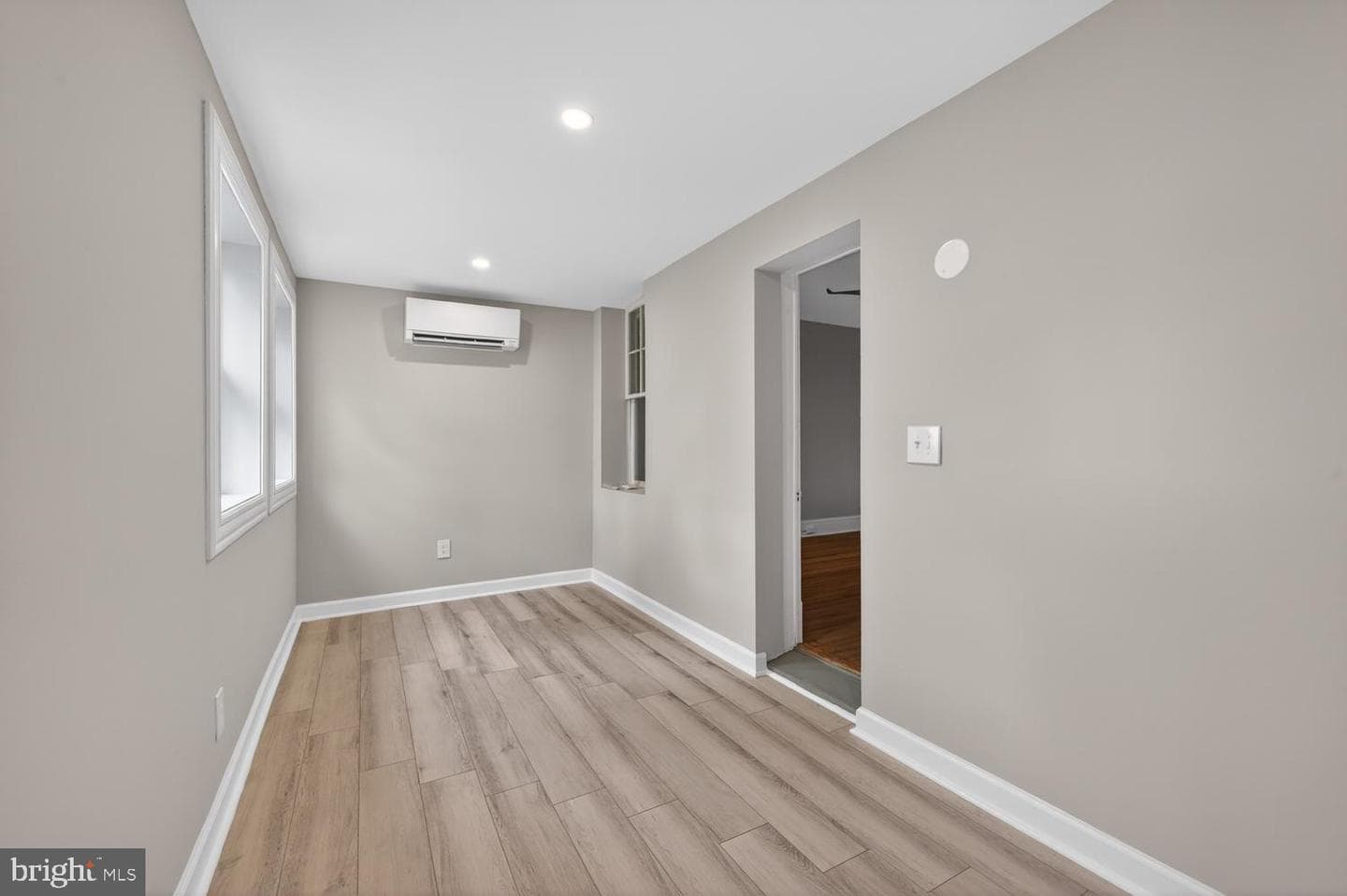 318 Varnum Street NW photo 30