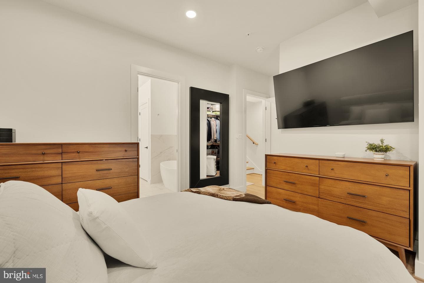 4129 8th Street NW #1 photo 29