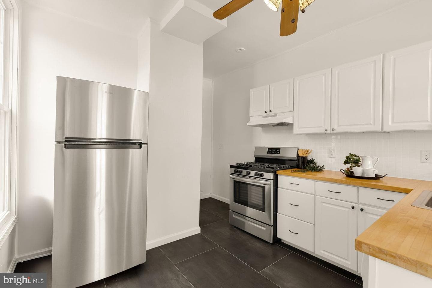1430 K Street SE photo 9