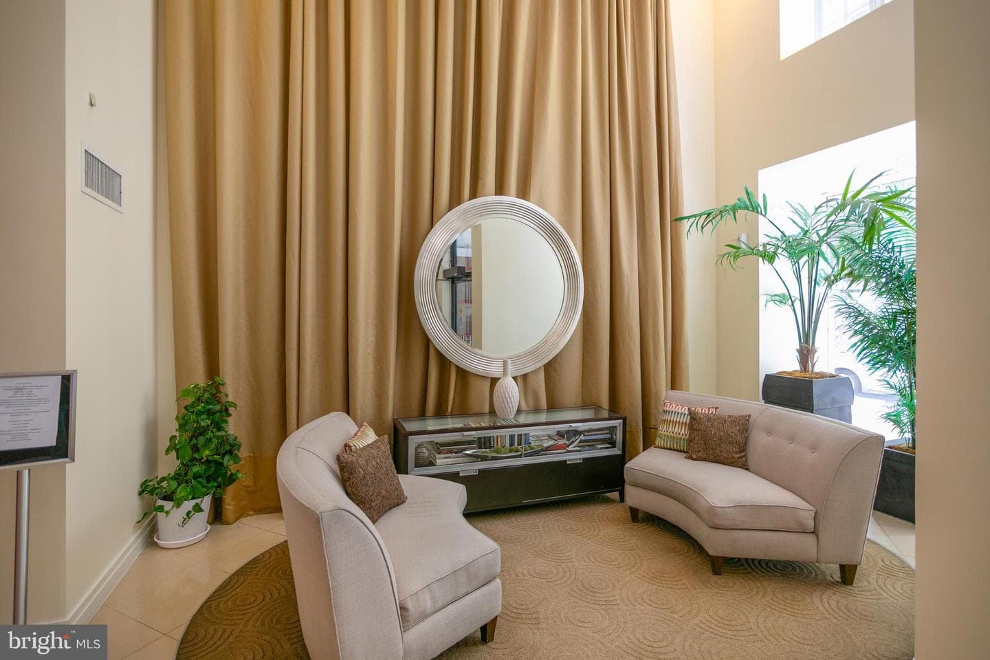 915 E Street NW #1105 photo 35