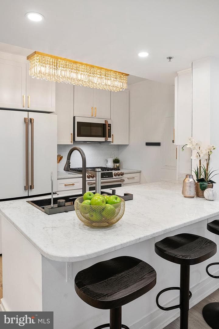 915 E Street NW #1105 photo 7
