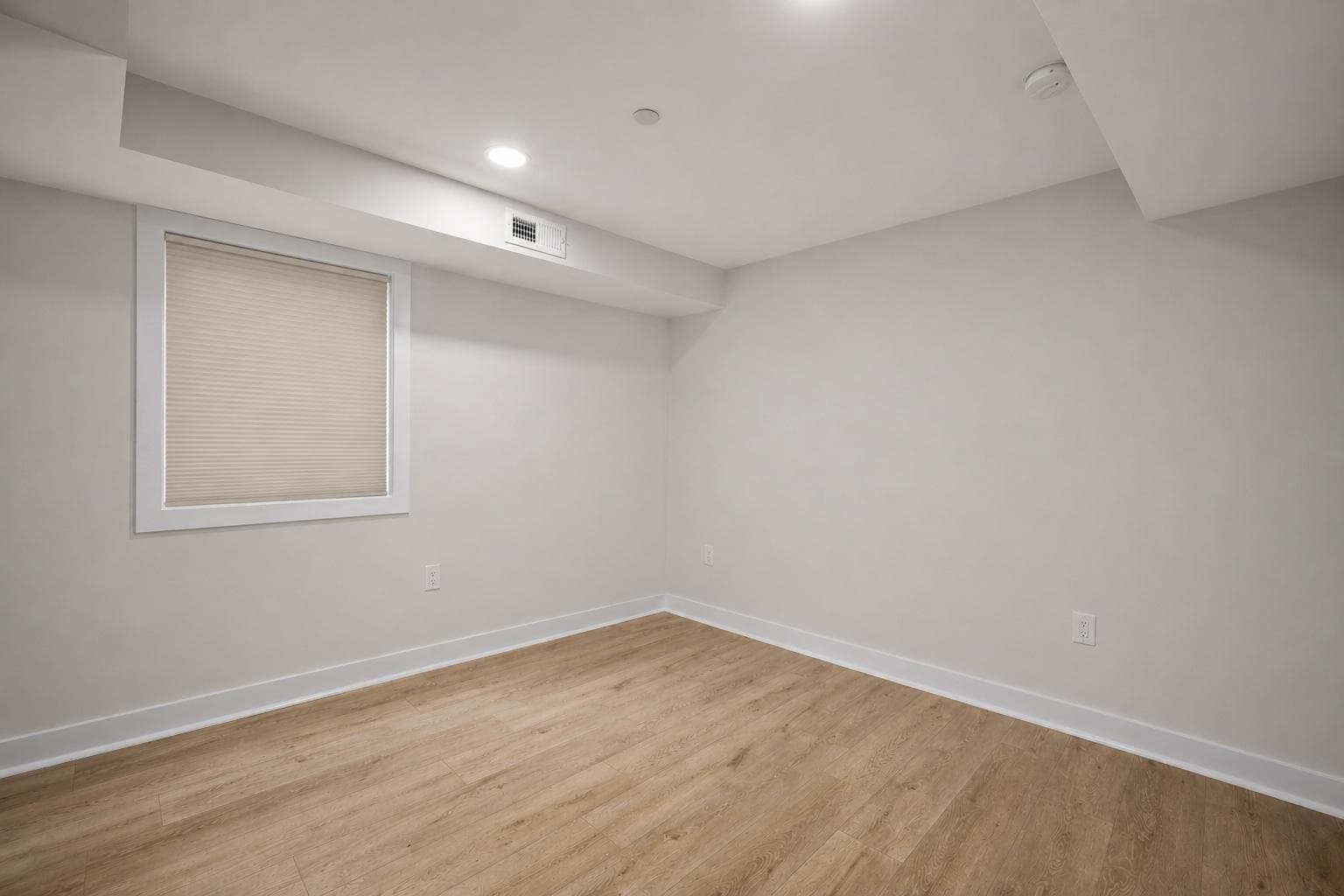 2831 Otis Street NE photo 61