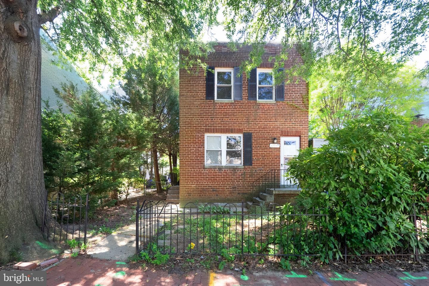 609 Independence Avenue SE photo 9