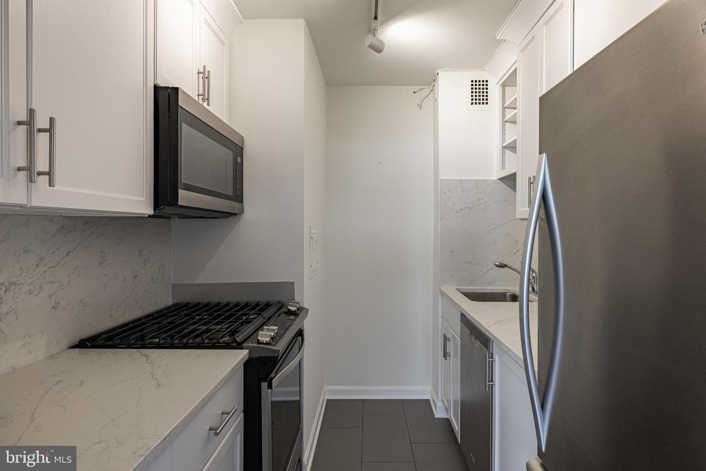 1545 18th Street NW #303 photo 10
