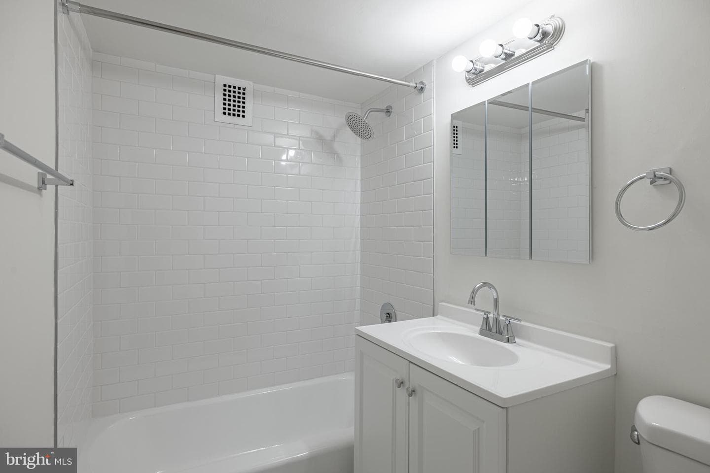 1545 18th Street NW #303 photo 13