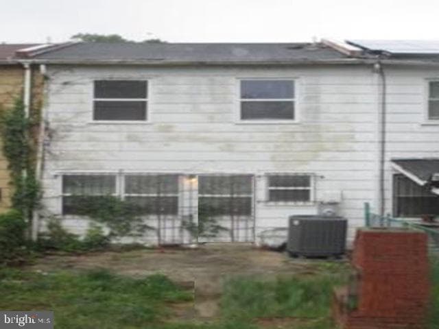 905 Bellevue Street SE photo 3