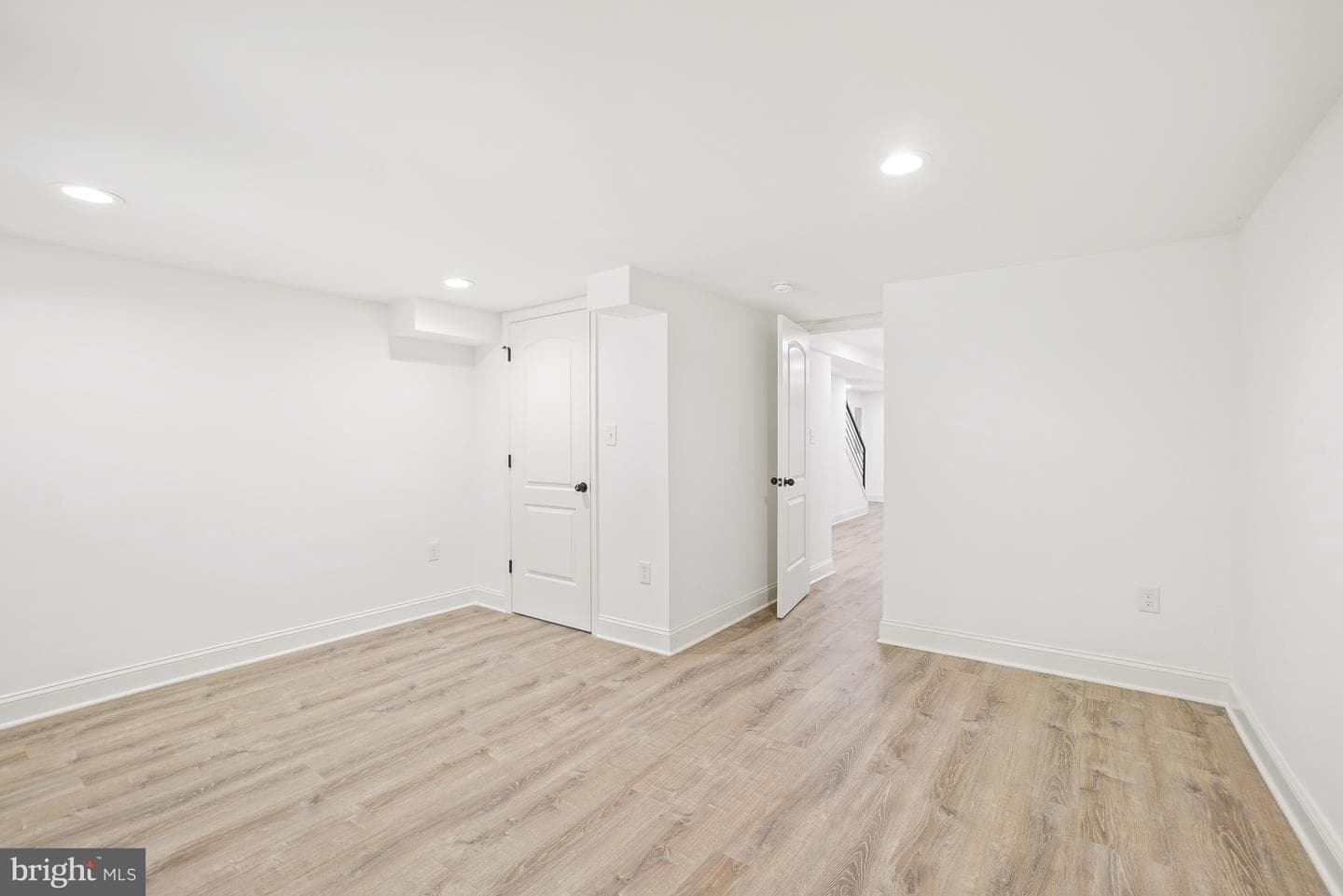 1529 Isherwood Street NE photo 27