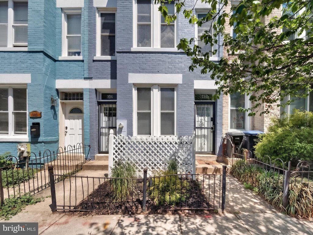 642 Morton Place NE, Washington