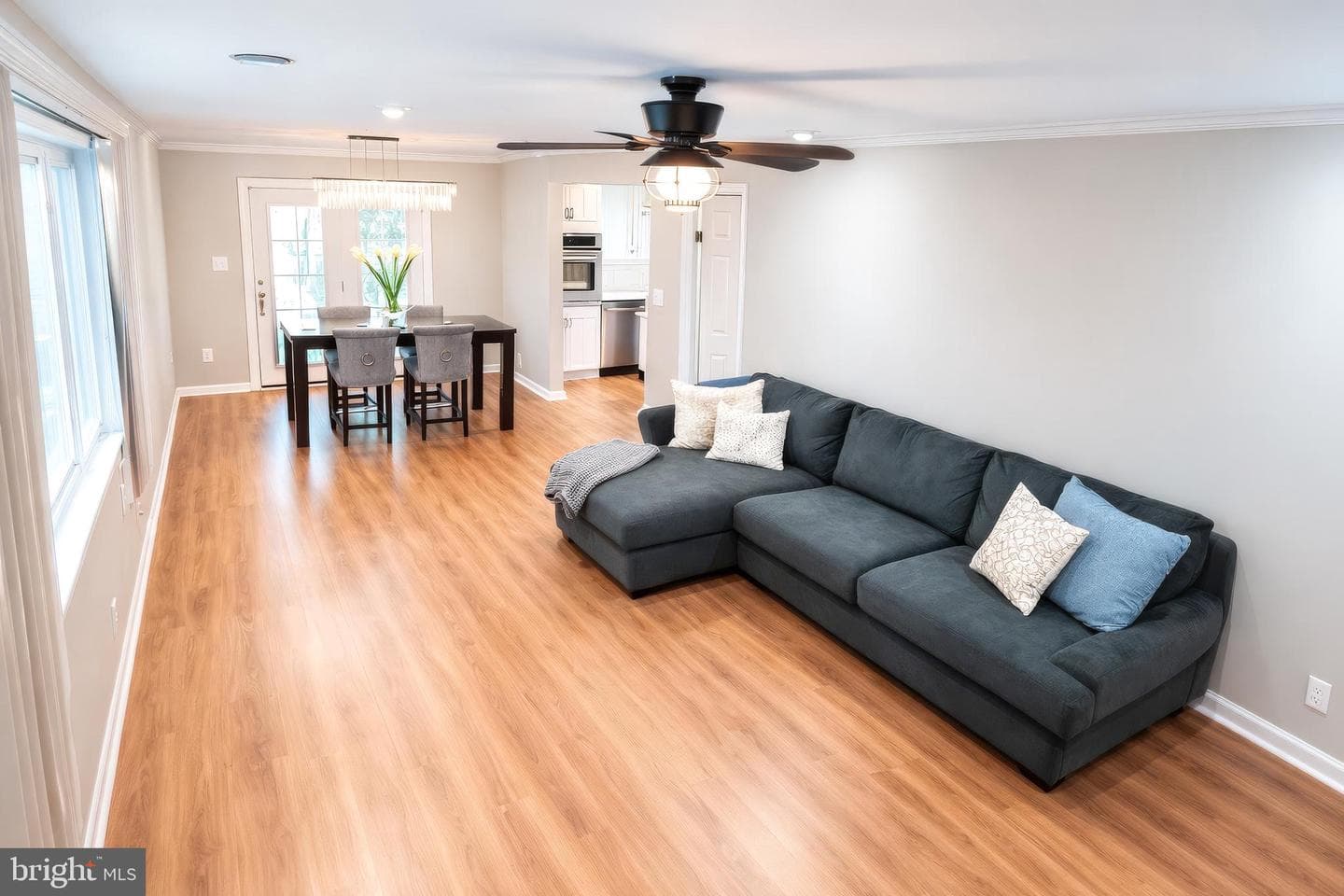 2412 Skyland Place SE photo 5