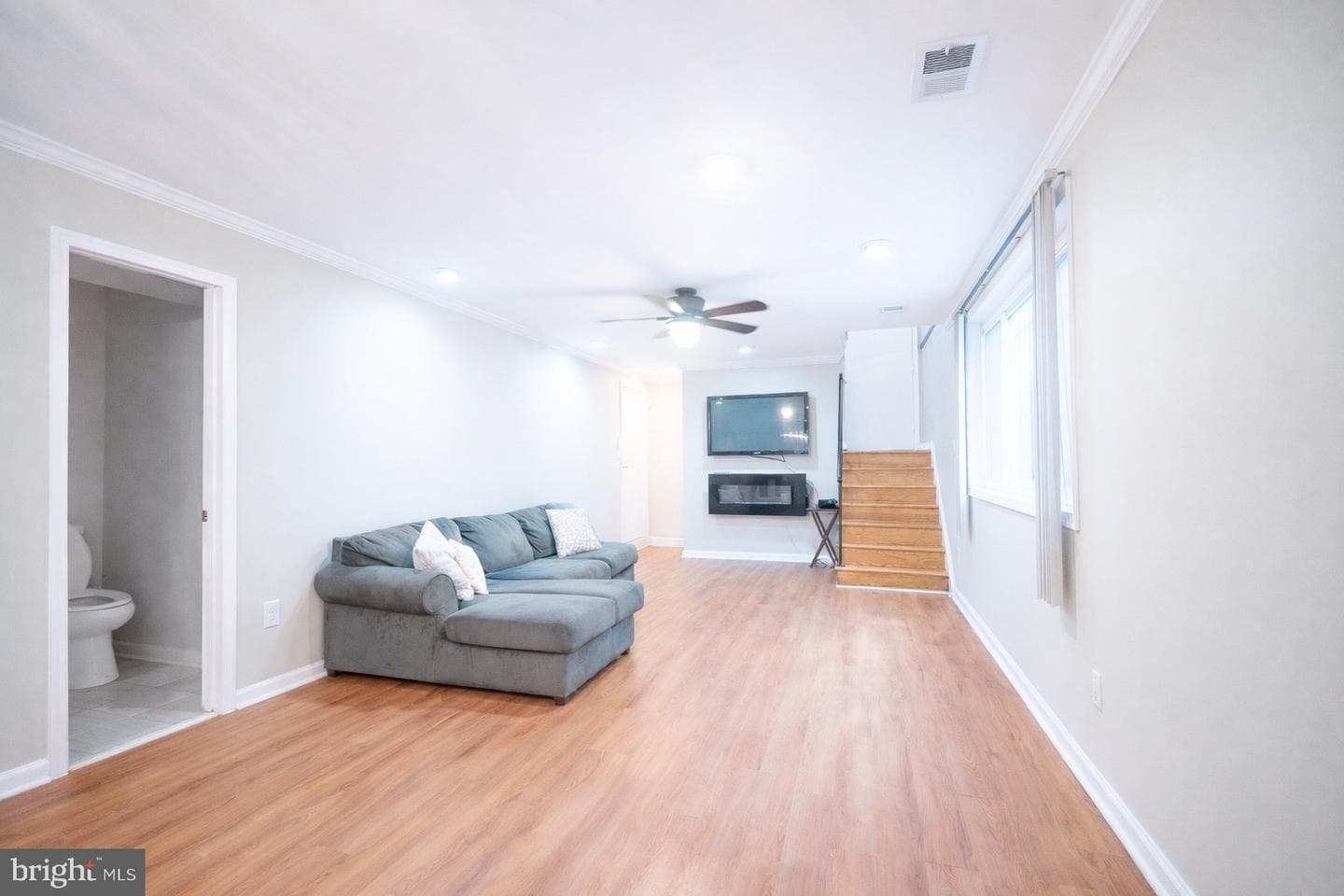 2412 Skyland Place SE photo 6