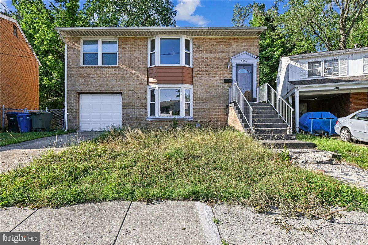 2436 Skyland Place SE photo 2