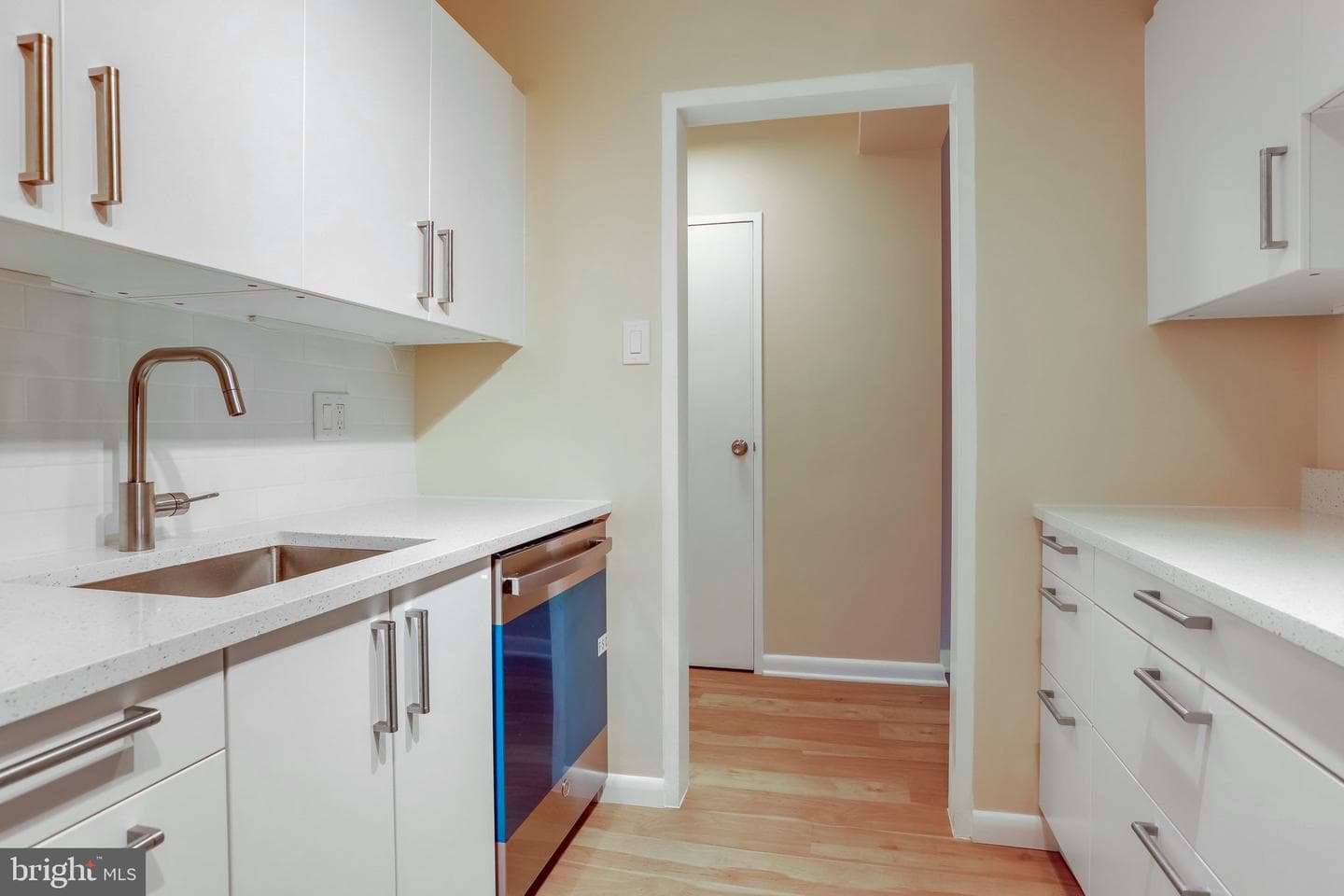 4201 Cathedral Avenue NW #212e photo 21