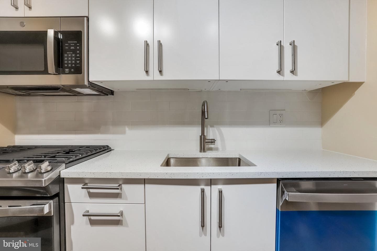 4201 Cathedral Avenue NW #212e photo 22