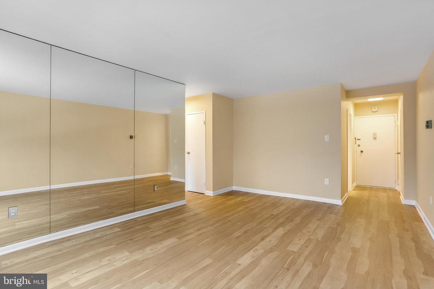 4201 Cathedral Avenue NW #212e photo 29