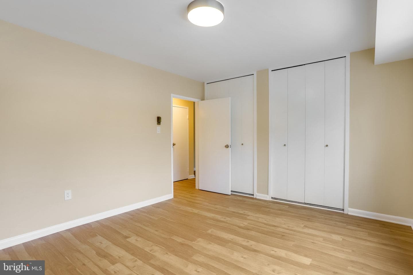 4201 Cathedral Avenue NW #212e photo 33