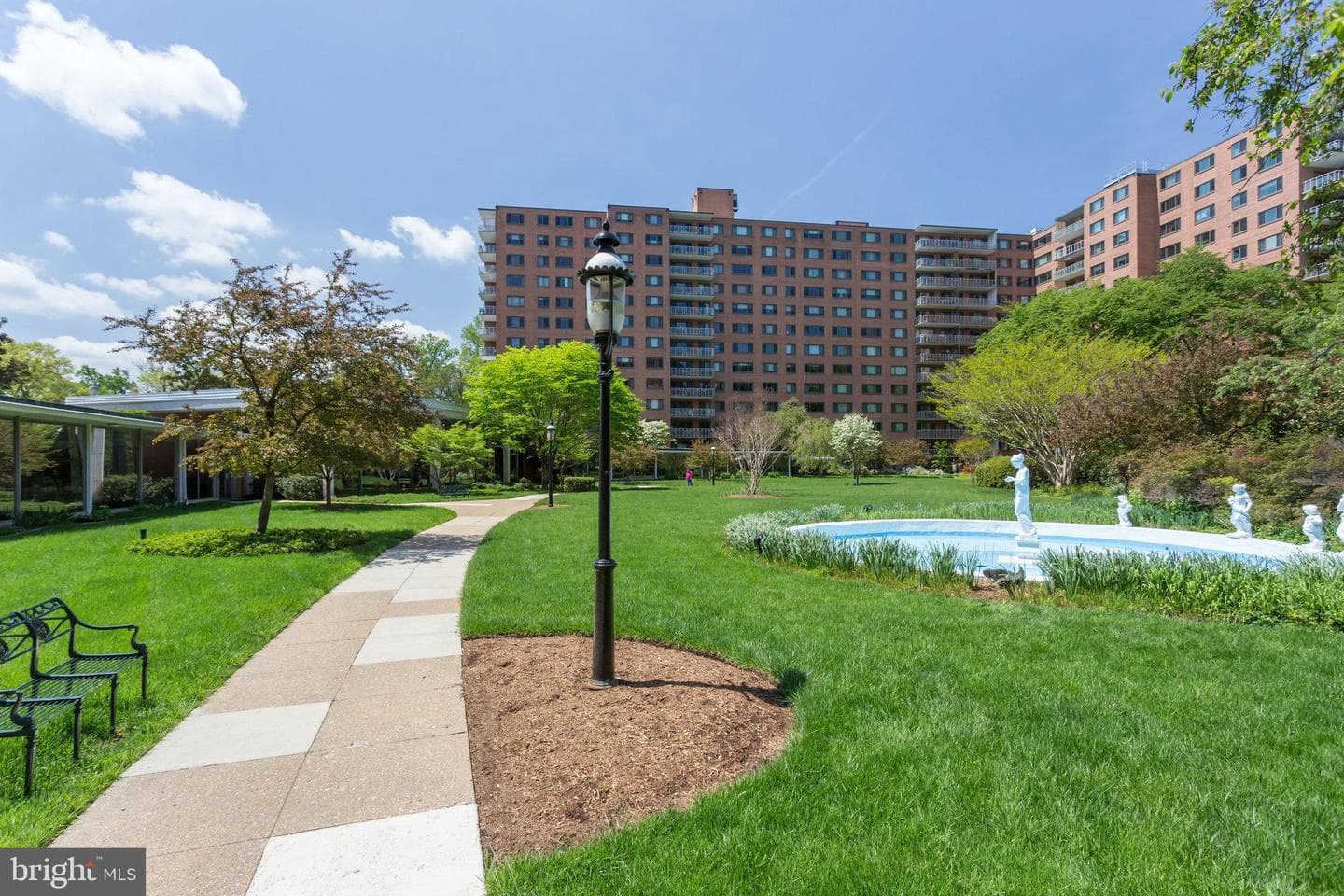 4201 Cathedral Avenue NW #212e photo 43