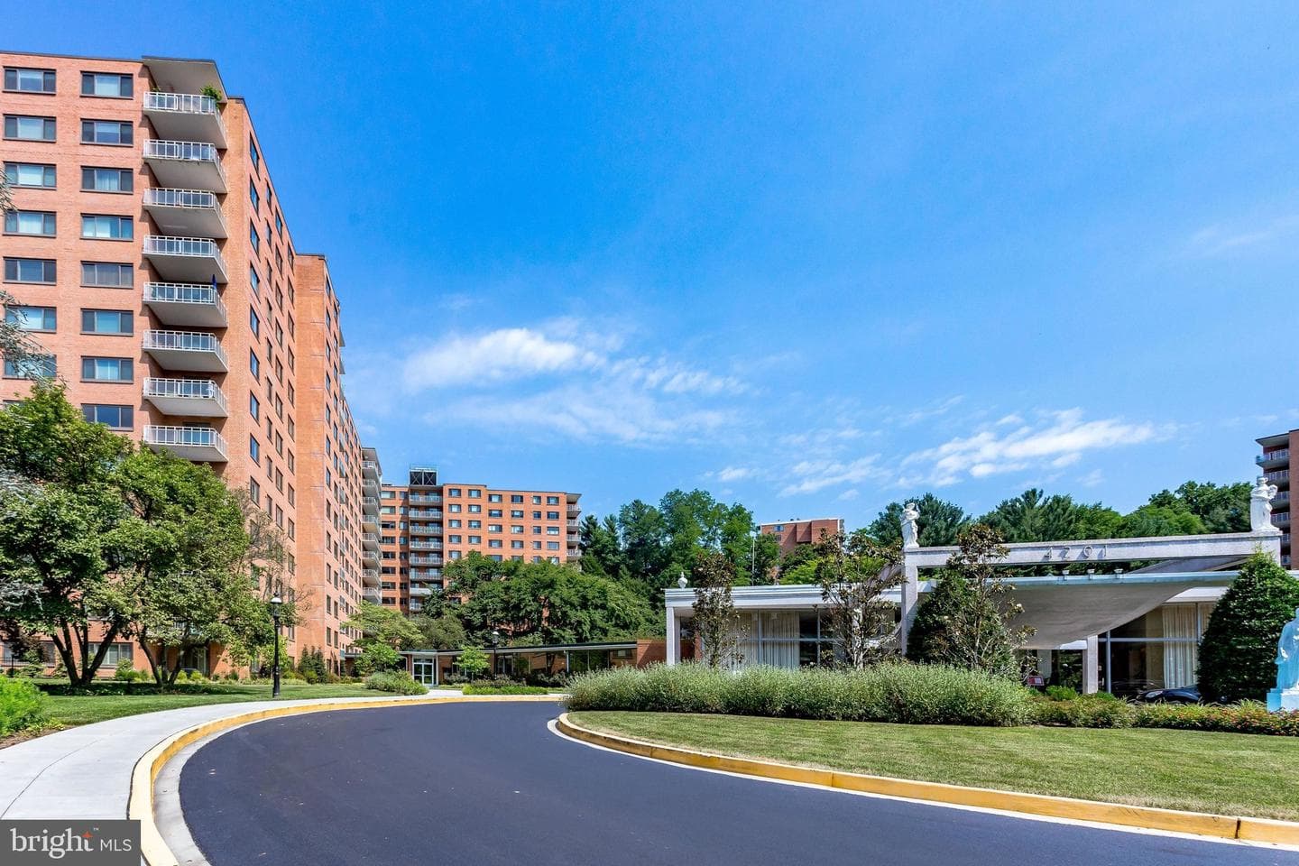 4201 Cathedral Avenue NW #212e photo 5
