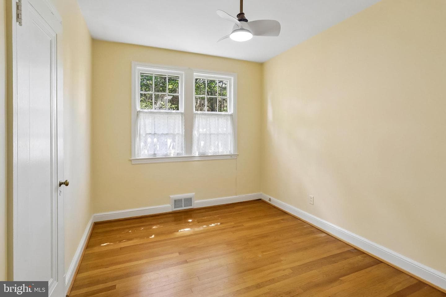 1430 Whittier Street NW photo 40