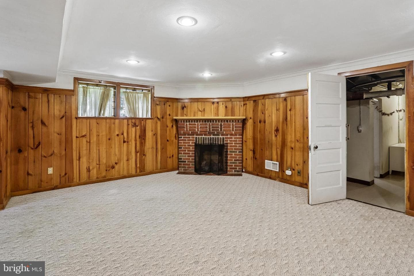 1430 Whittier Street NW photo 52