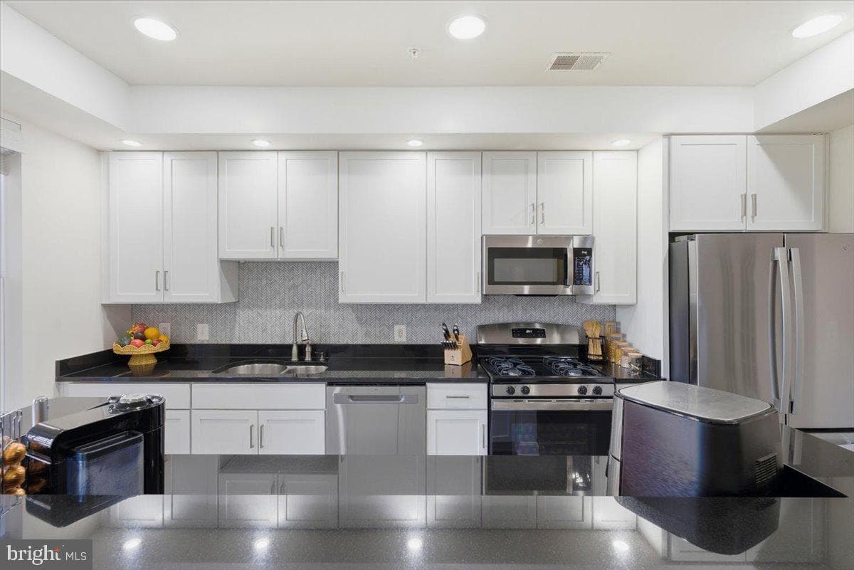 1451 Belmont Street NW #225 photo 14
