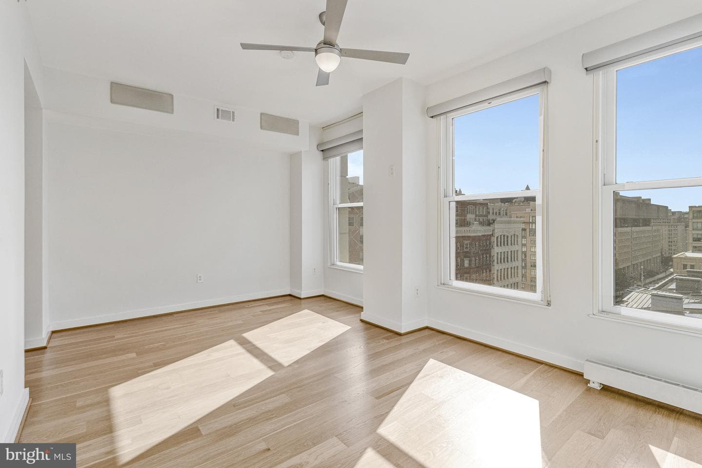 675 E Street NW #900 photo 10