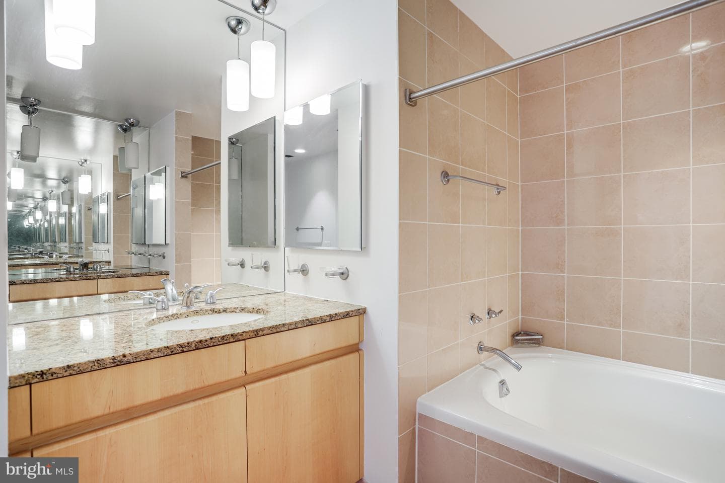 675 E Street NW #900 photo 11
