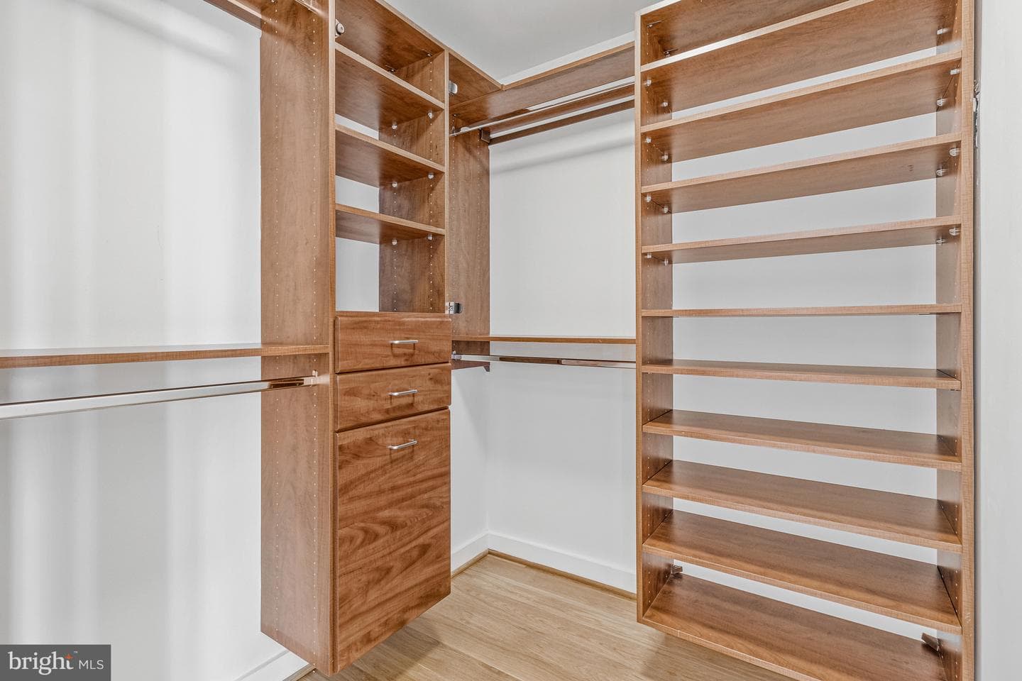 675 E Street NW #900 photo 14