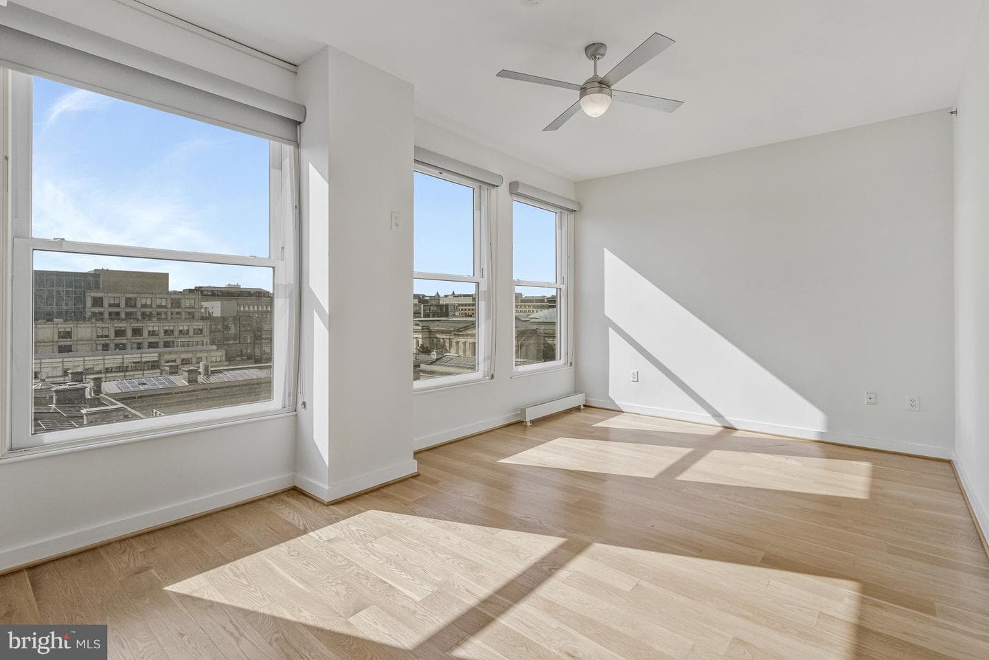 675 E Street NW #900 photo 9