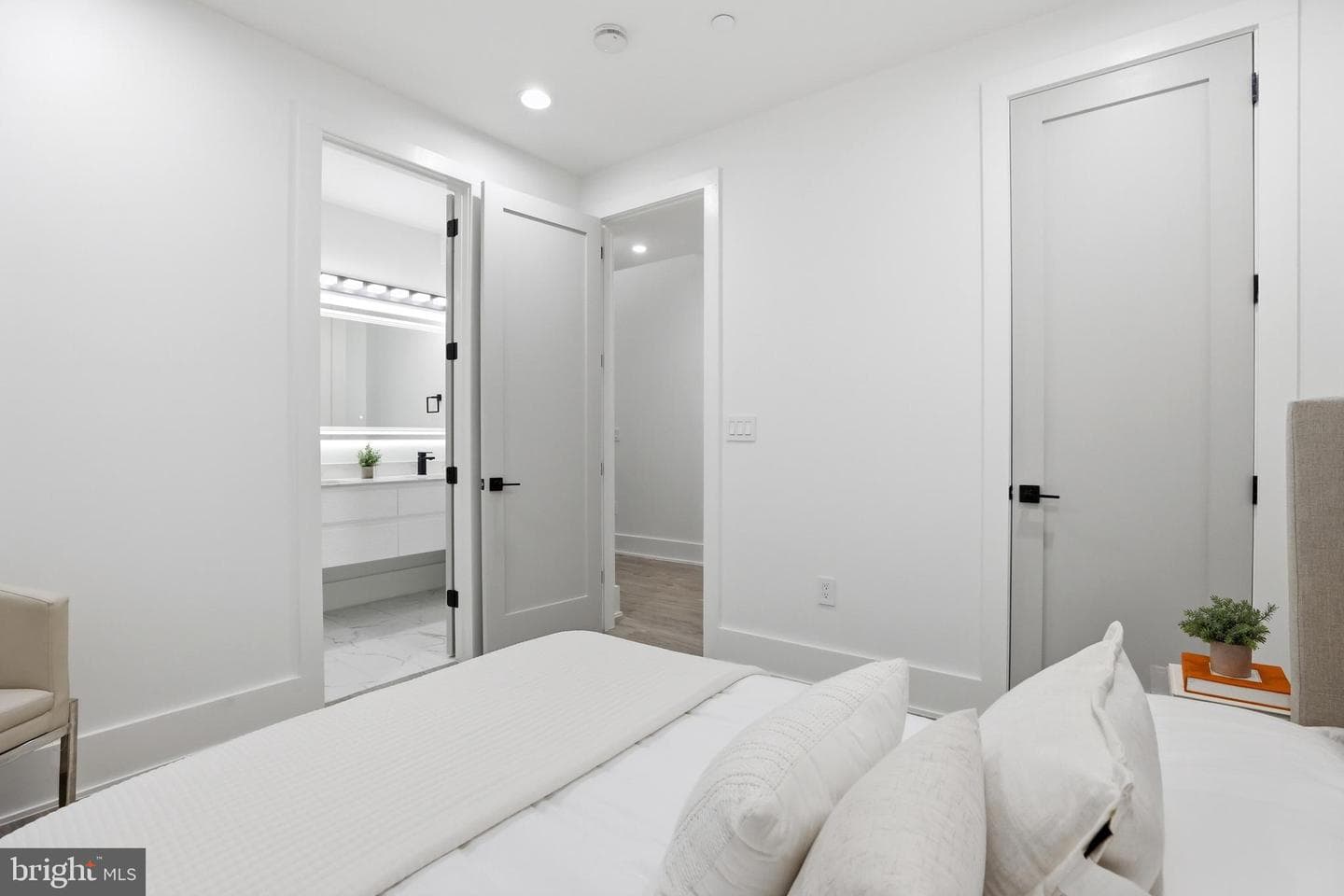 1140 Oates Street NE #101 photo 21