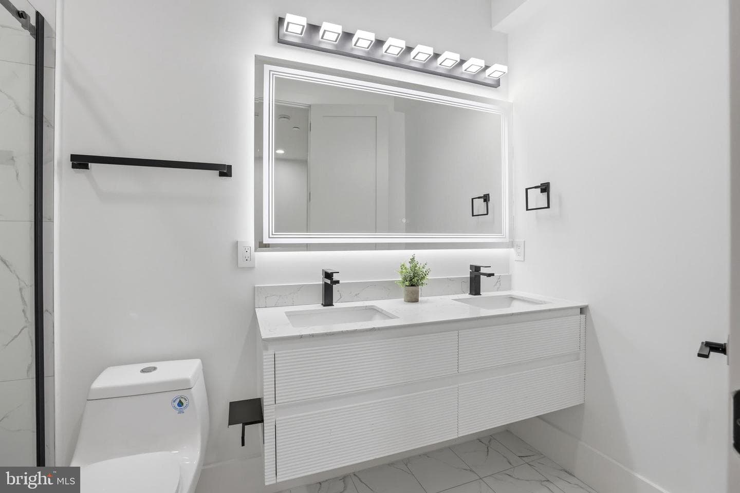 1140 Oates Street NE #101 photo 22