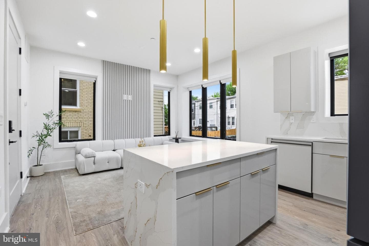 1140 Oates Street NE #101 photo 31