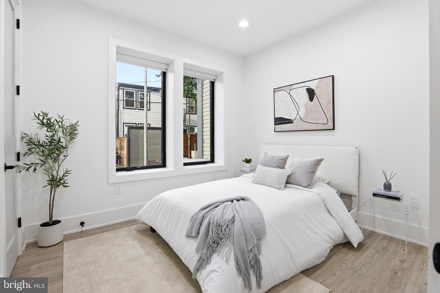 1140 Oates Street NE #101 photo 36