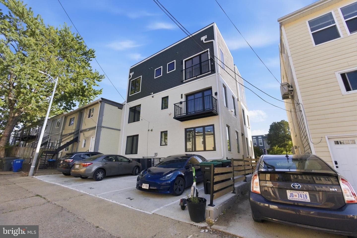 1140 Oates Street NE #101 photo 51