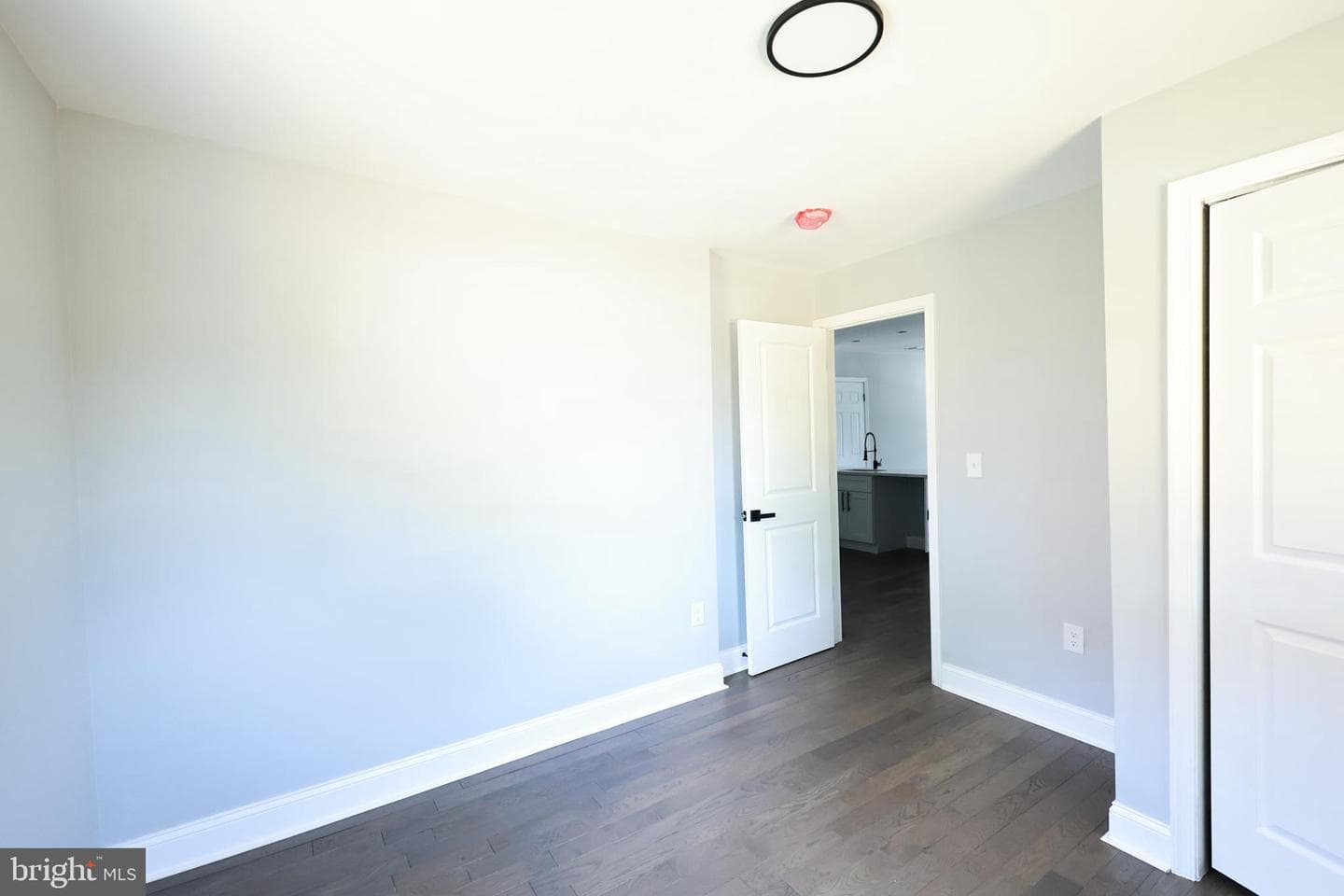 5100 Queens Stroll Place SE photo 12