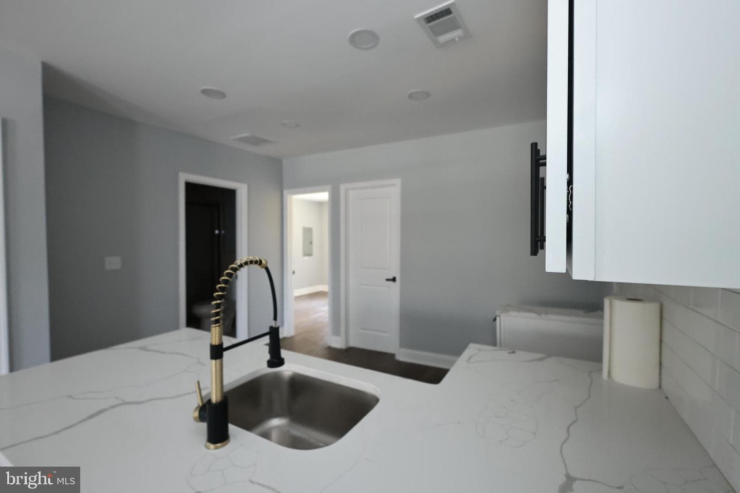 5100 Queens Stroll Place SE photo 22