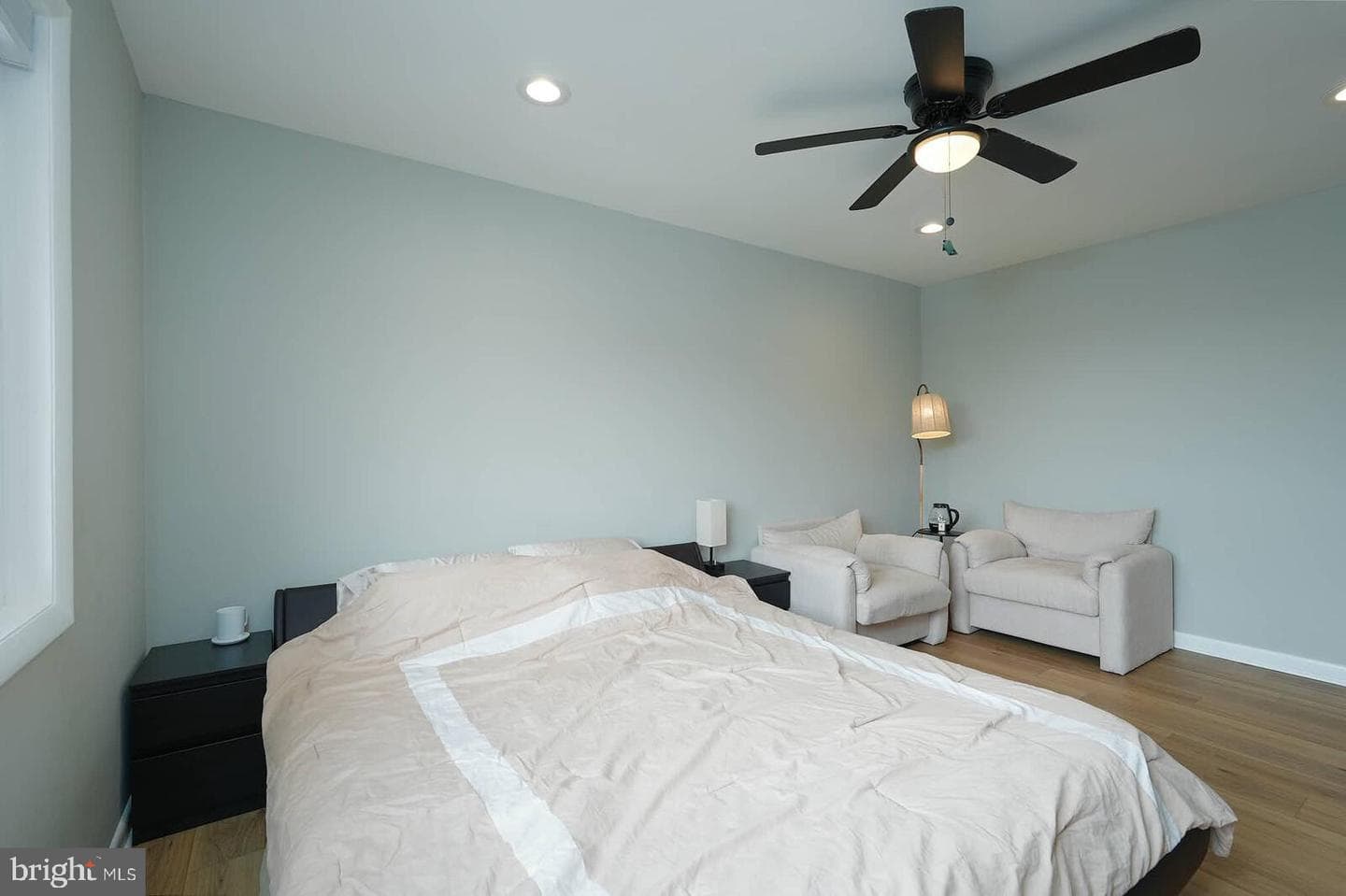 2425 Skyland Place SE photo 24