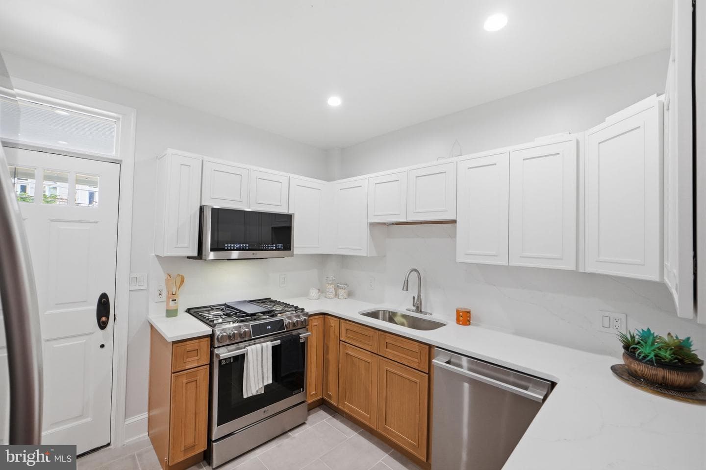 1430 Swann Street NW photo 12