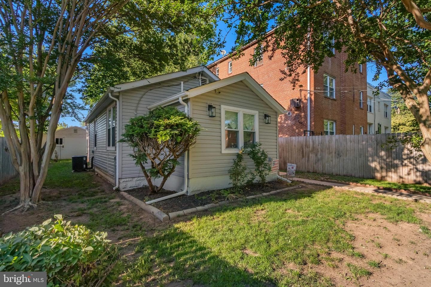 3116 E Street SE photo 3