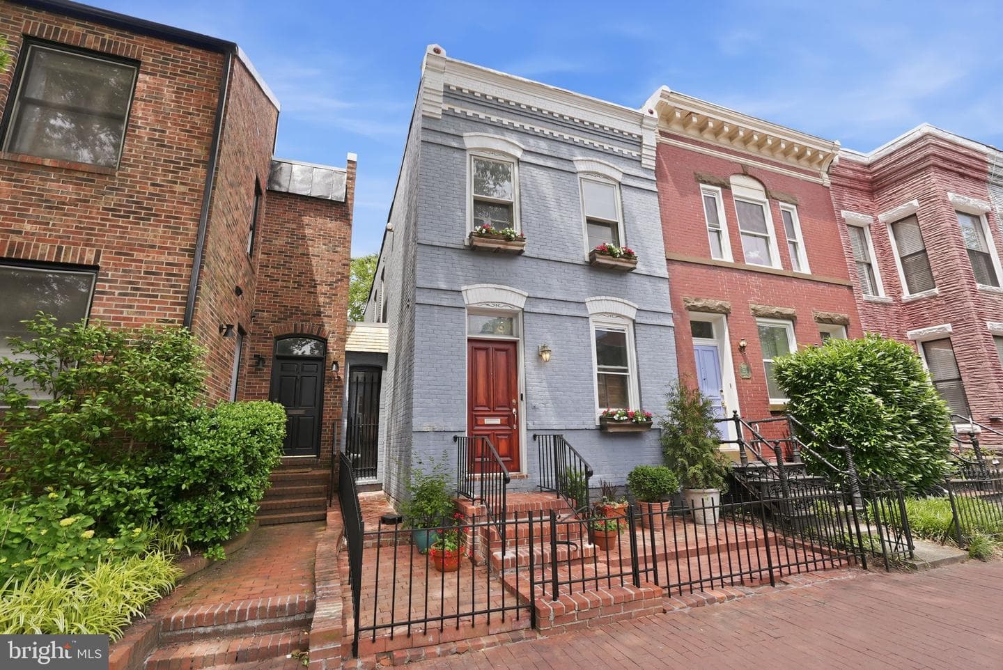 315 11th Street SE photo 2