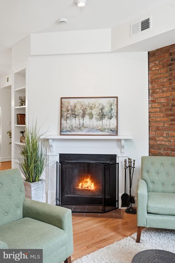 315 11th Street SE photo 6