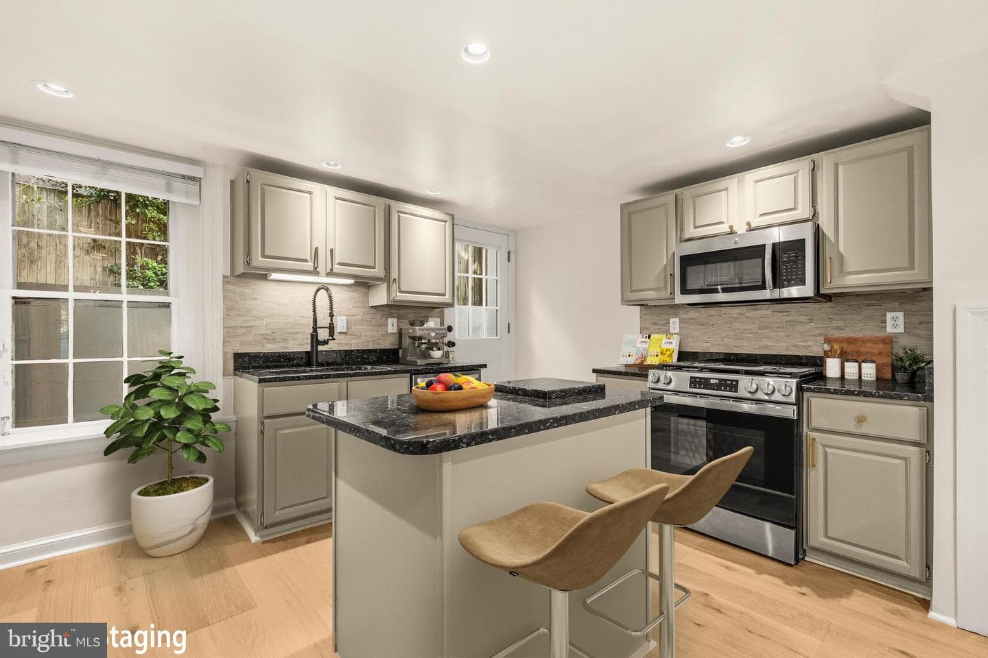 1905 New Hampshire Avenue NW photo 14