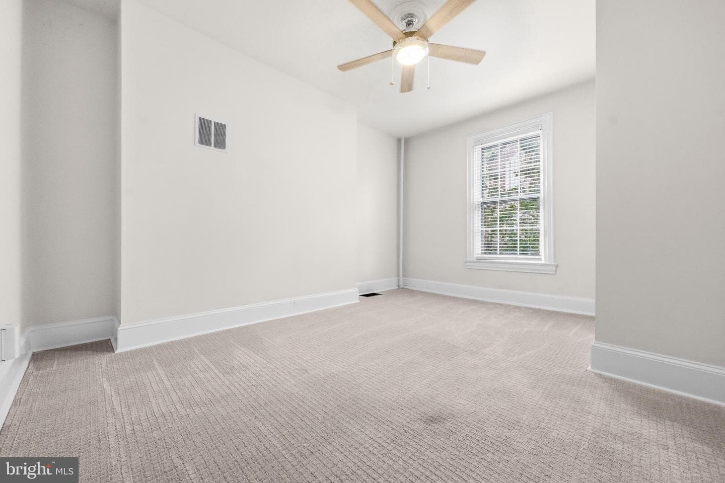 1905 New Hampshire Avenue NW photo 24