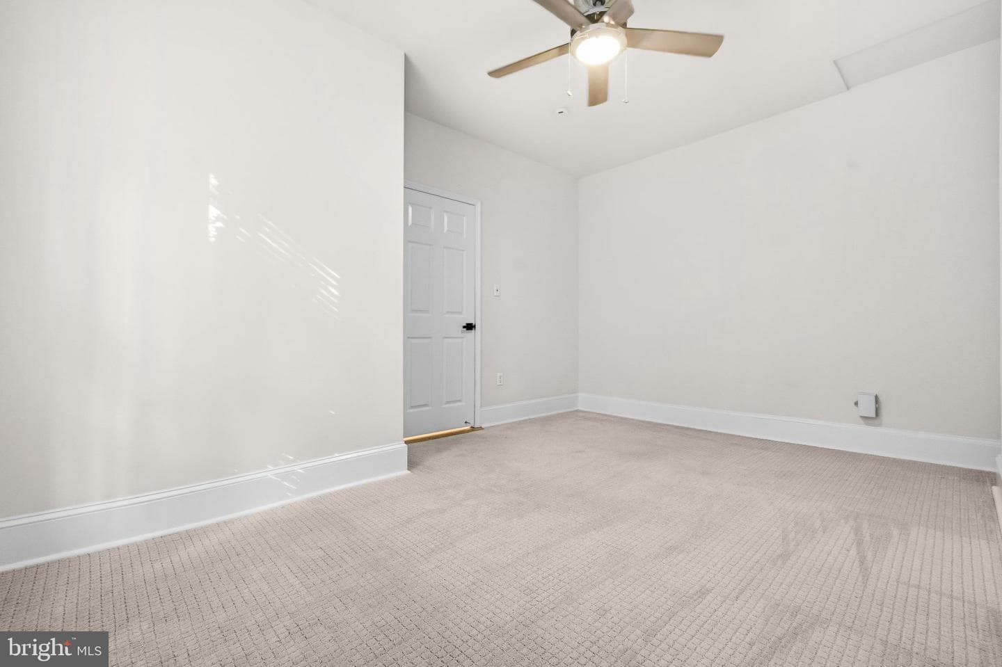 1905 New Hampshire Avenue NW photo 25