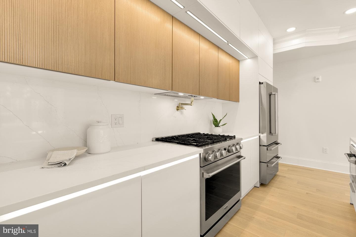 733 Euclid Street NW #104 photo 17