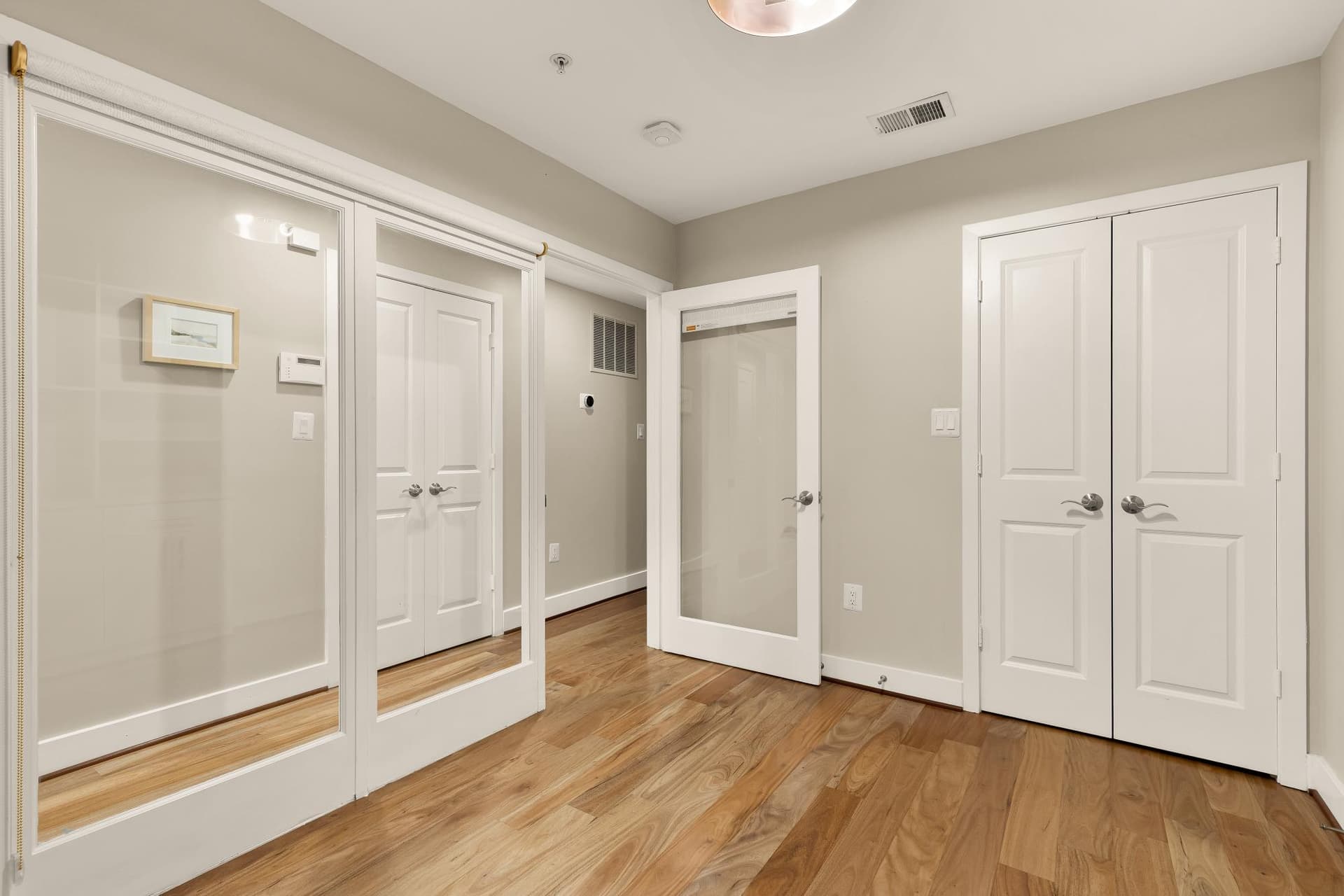 2434 Ontario NW #1 photo 16