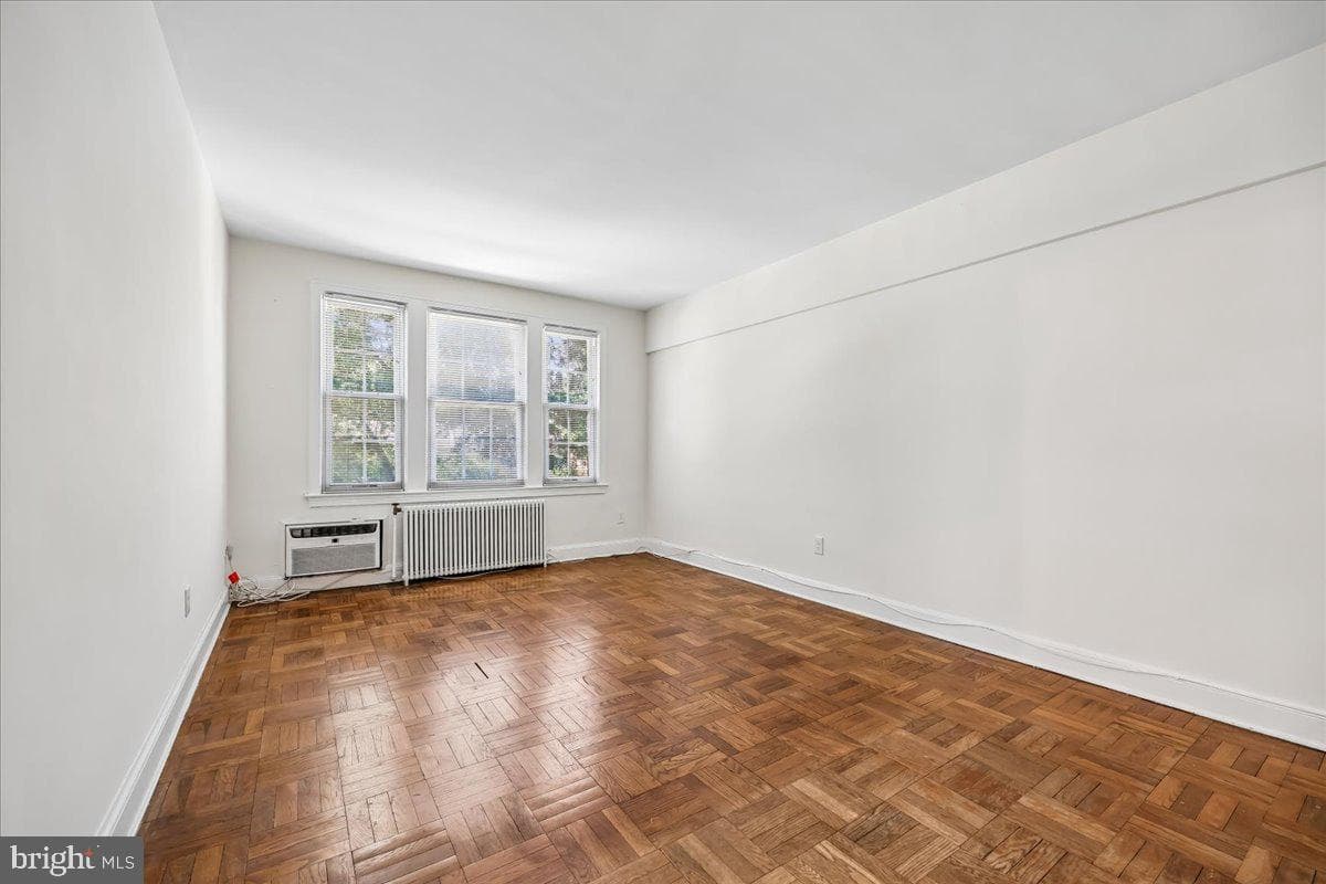4481 Macarthur Boulevard NW #204 photo 7