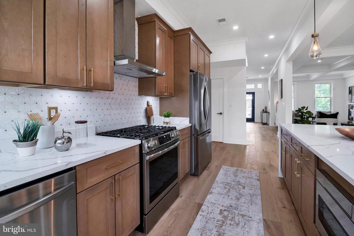 518 Randolph Street NW photo 4