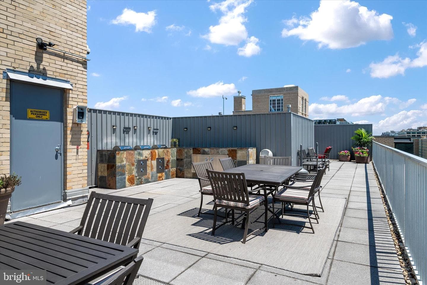 1711 Massachusetts Avenue NW #632 photo 19