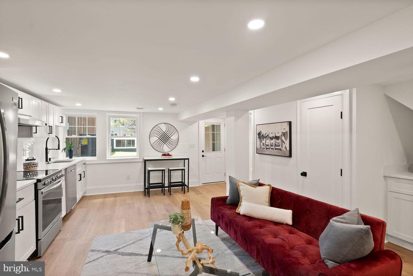 1818 Kenyon Street NW photo 18